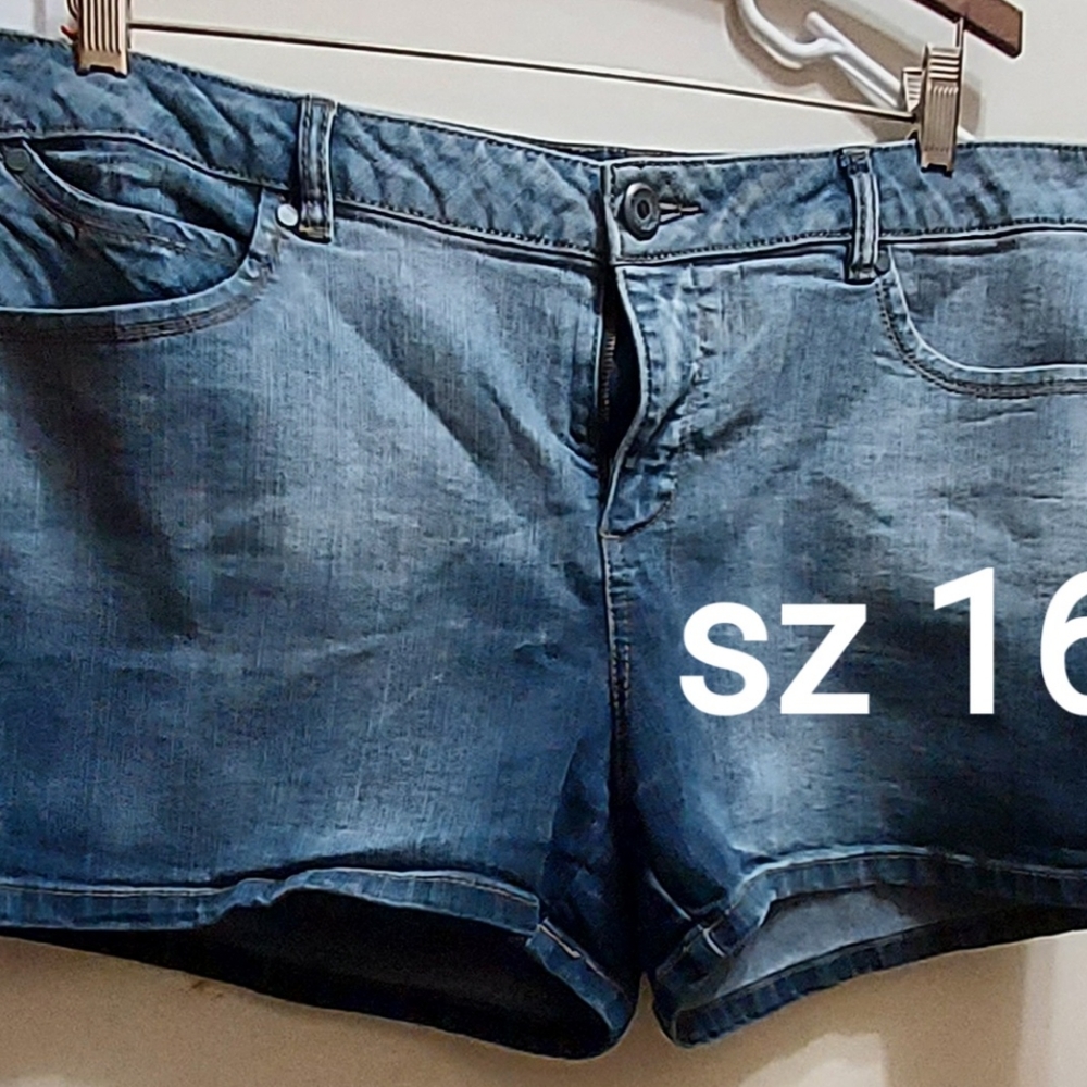 Women's shorts
